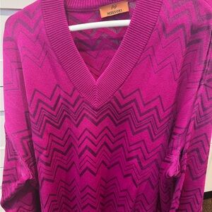 Missoni V-Neck Sweater in Vibrant Pink Zigzag